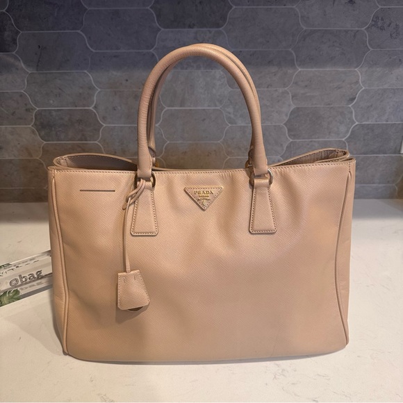 Prada Saffiano Tote Beige - Picture 3 of 13